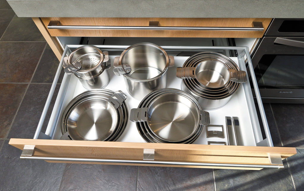 7-Quart Stew Pan with Glass Lid F582711