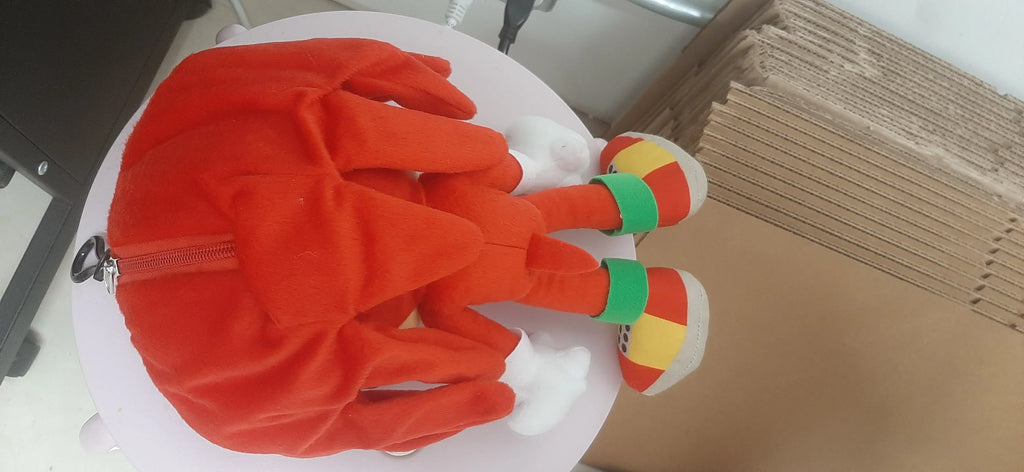 12" Knuckles Plush with Keyring & Back Zipper L807352