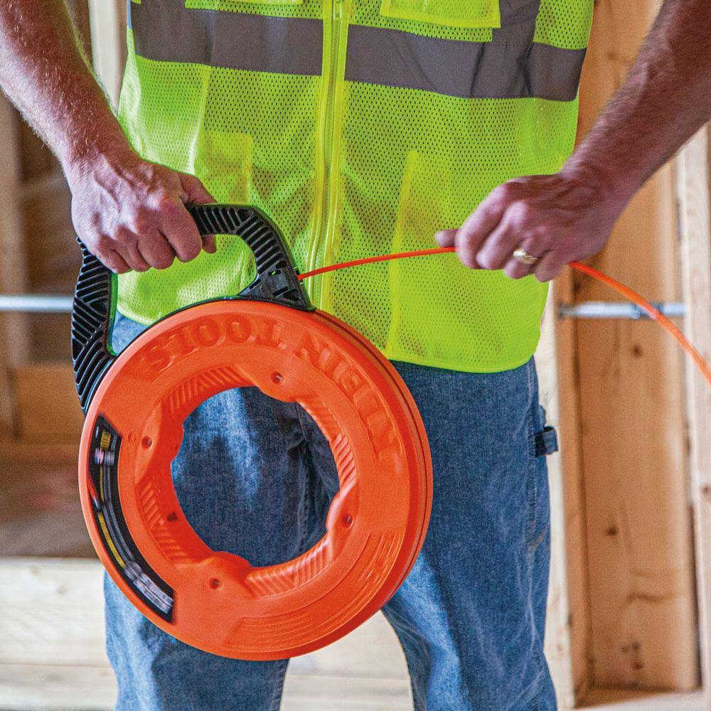 100 ft Multi-Groove Fiberglass Fish Tape with Spiral Steel Leader A34894