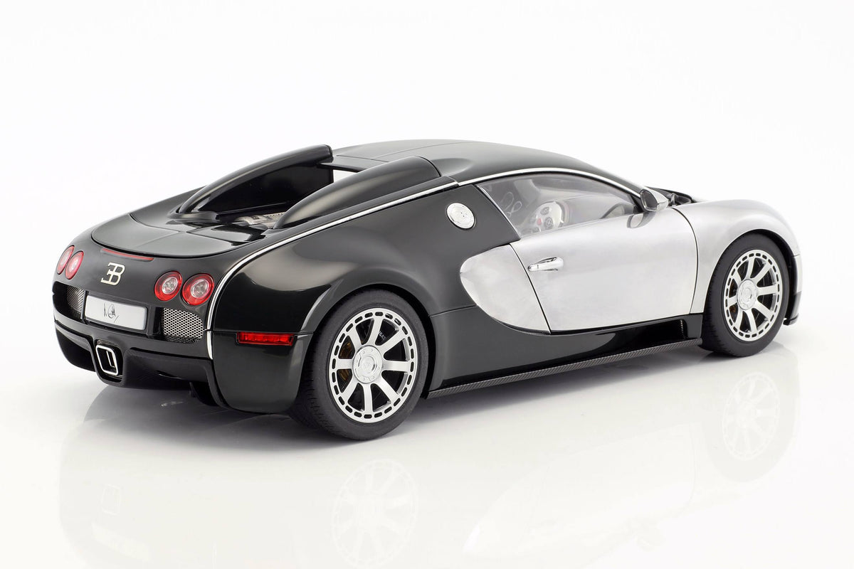 1/18 Bugatti Veyron Racing Green O909026
