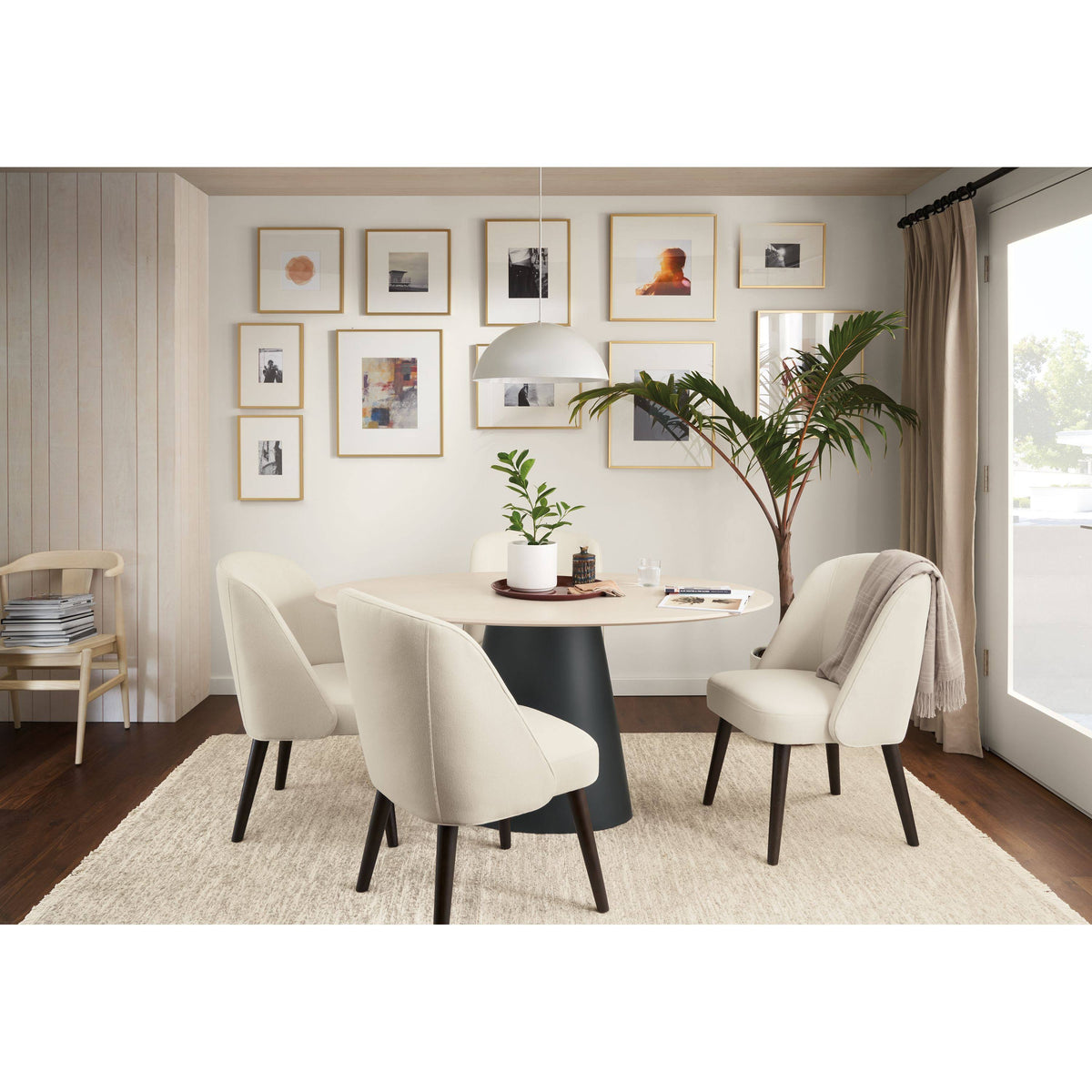 Clear Tempered Glass Round Table I4197