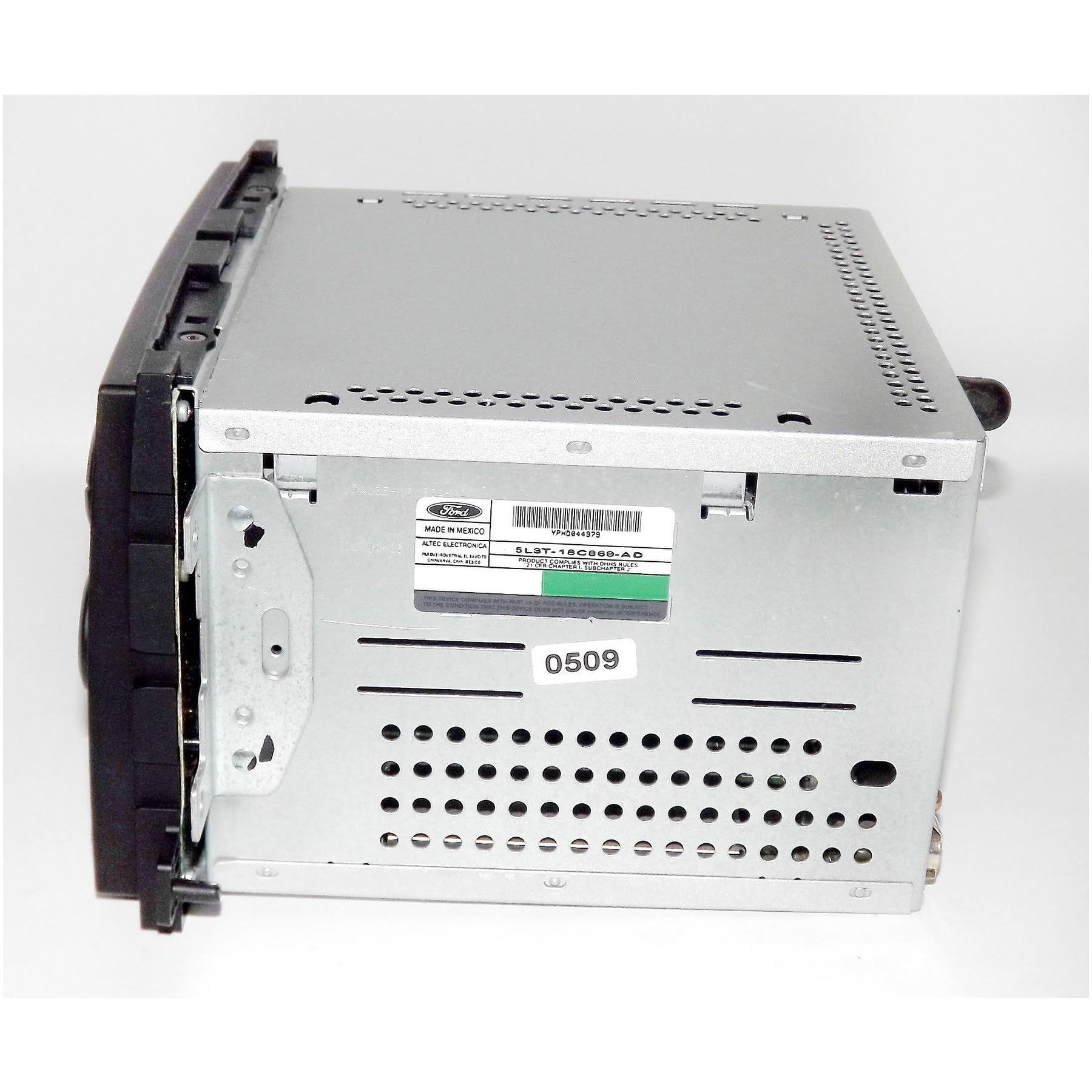 Black Radio Am FM CD Player with AUX Input Q52882