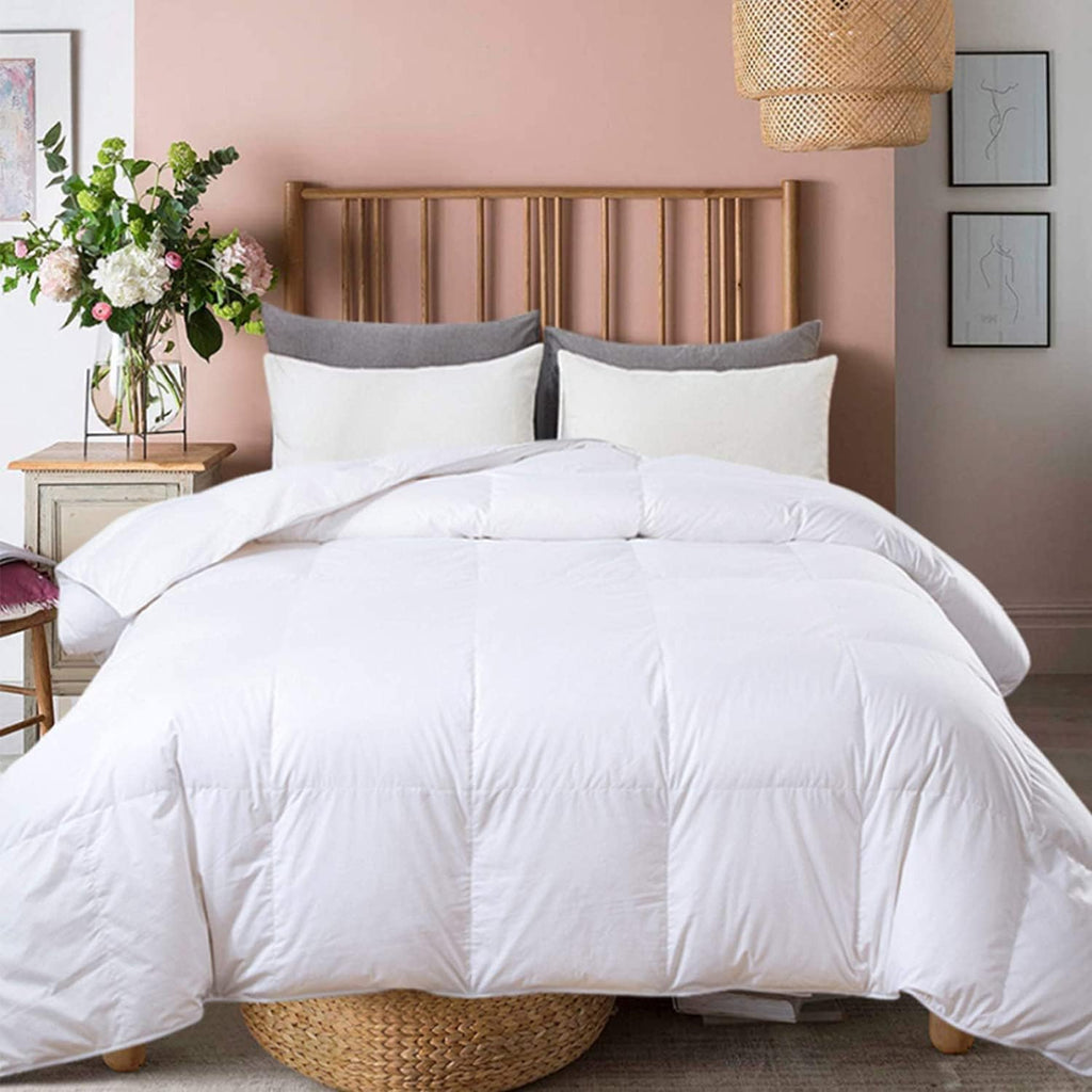 White Cal-King Size Feather & Down Cotton Comforter with 4 Corner Tabs V85425