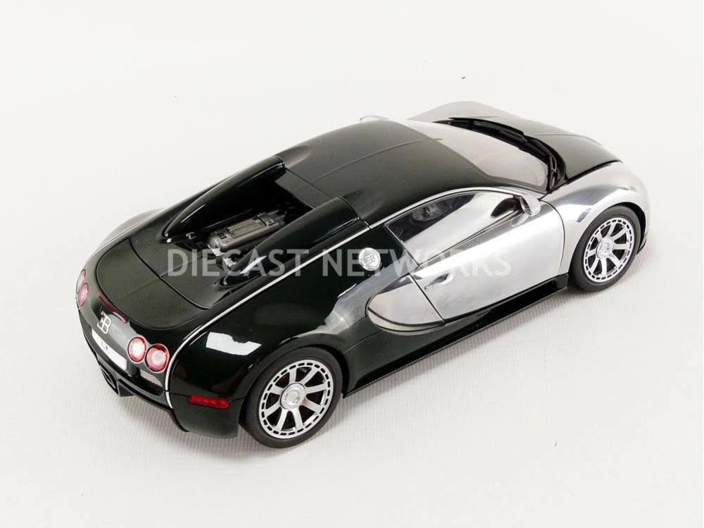 1/18 Bugatti Veyron Racing Green O909026