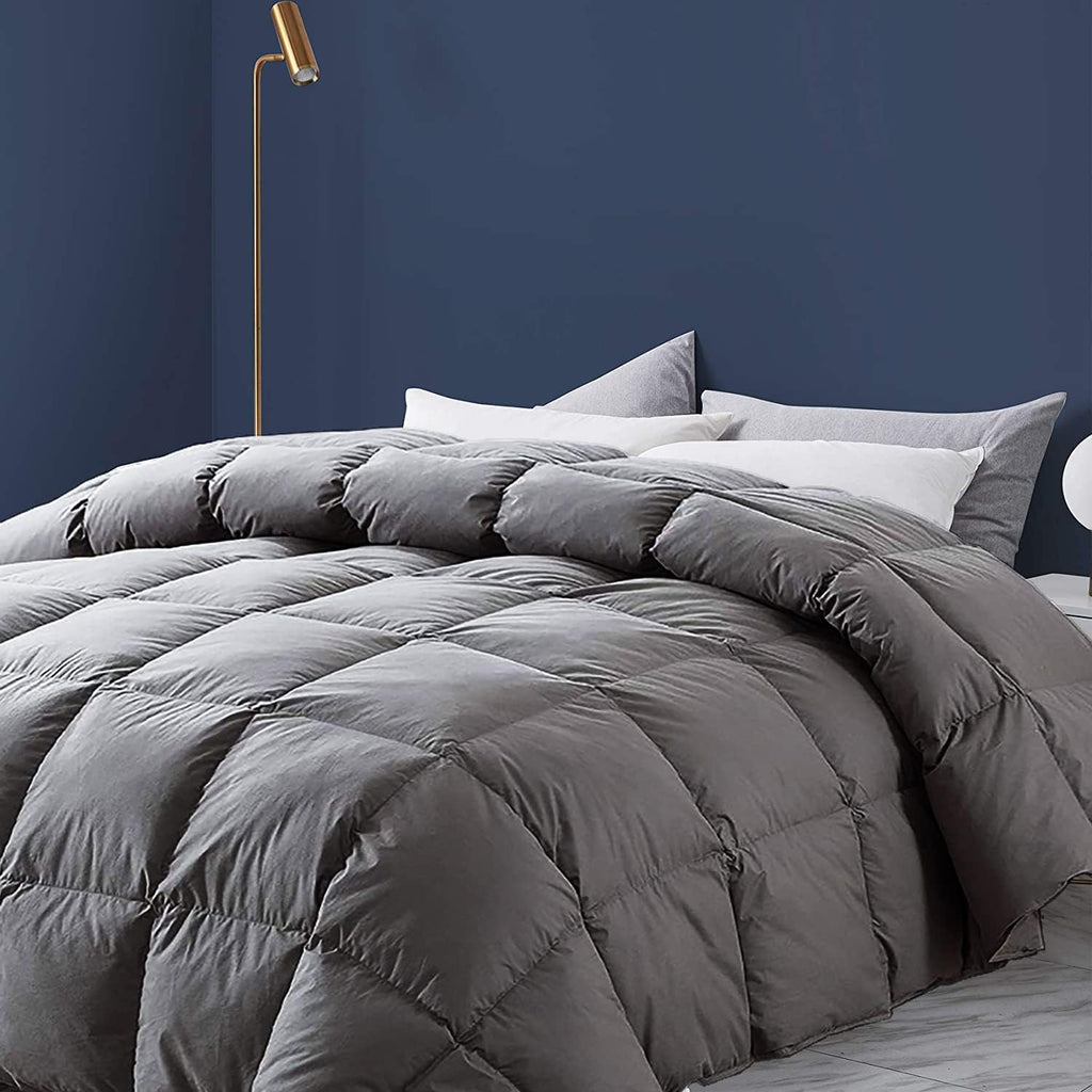 White Cal-King Size Feather & Down Cotton Comforter with 4 Corner Tabs V85425