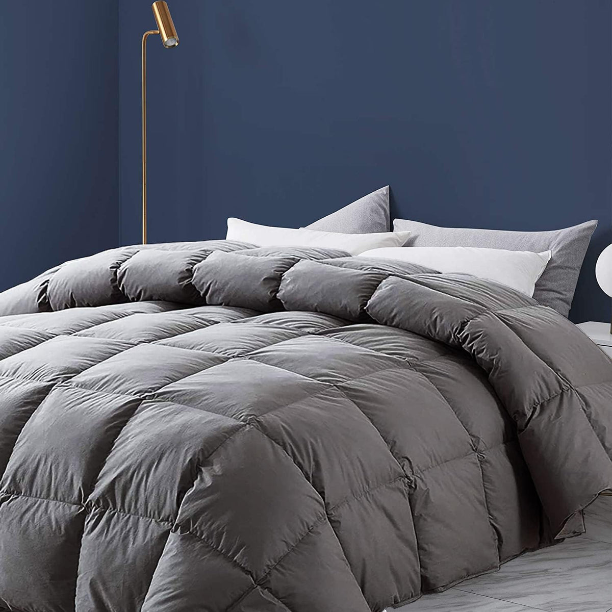 White Cal-King Size Feather & Down Cotton Comforter with 4 Corner Tabs V85425