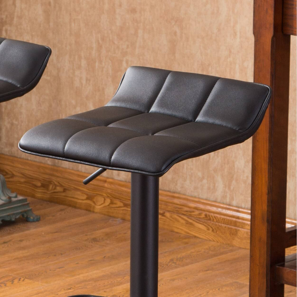 Black Metal Bar Table with 2 Swivel Bonded Leather Stools O794