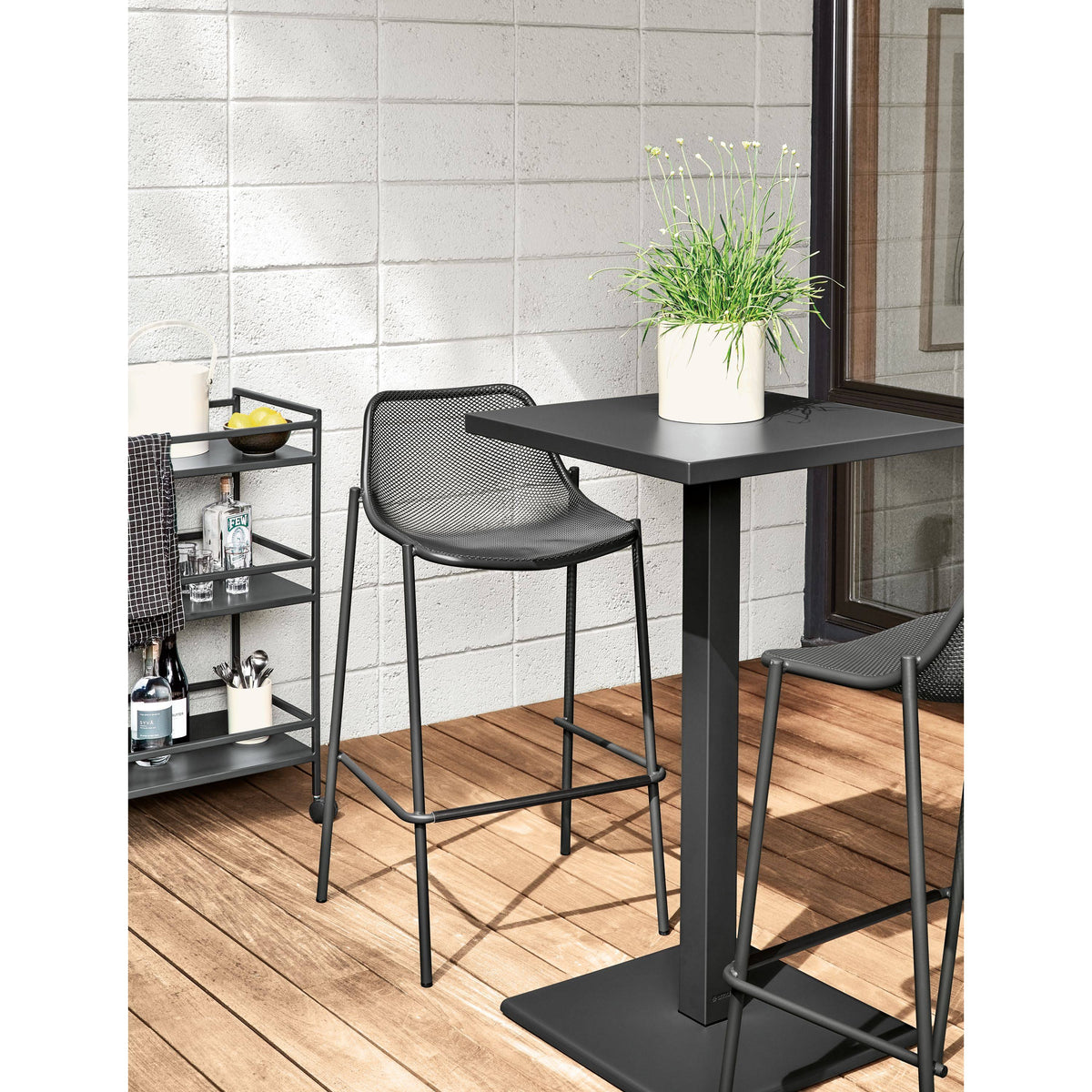 Red 4 Person Patio Square Bar Table X27405