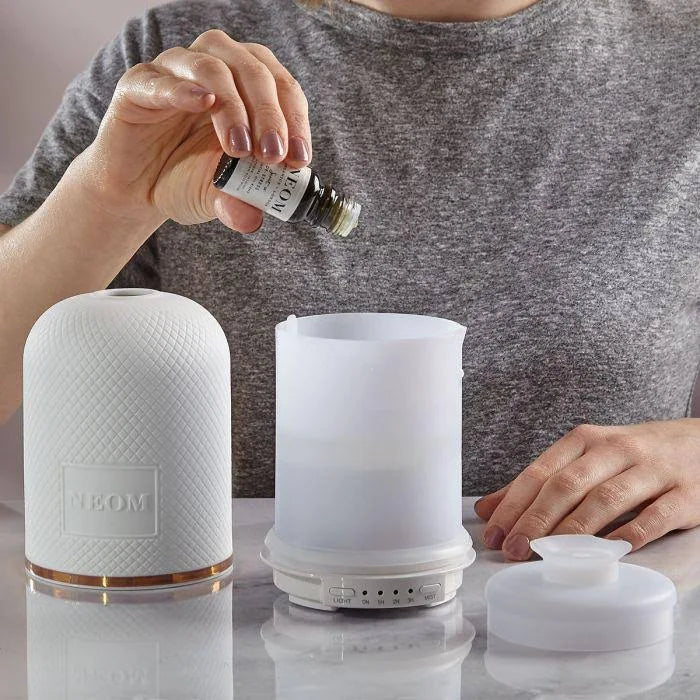 Electric Essential Oil Diffuser Starter Pack Z9665
