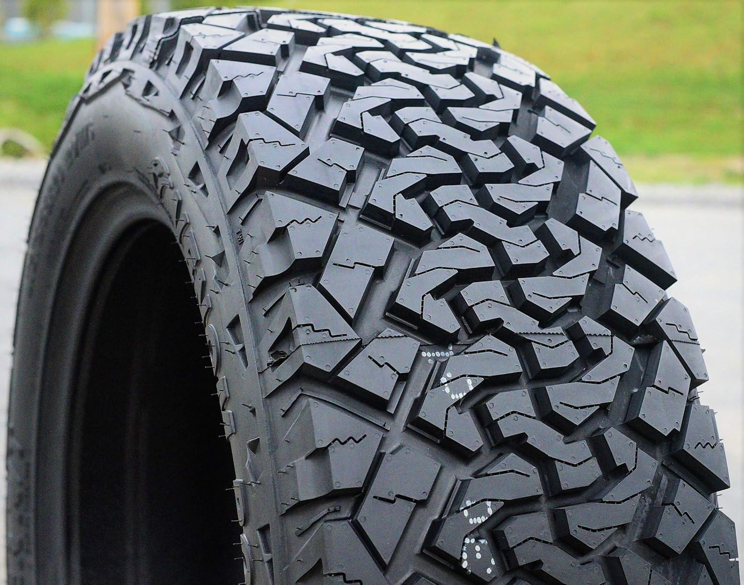 37X13.50R24LT All-Terrain Light Truck Radial Tire V41659
