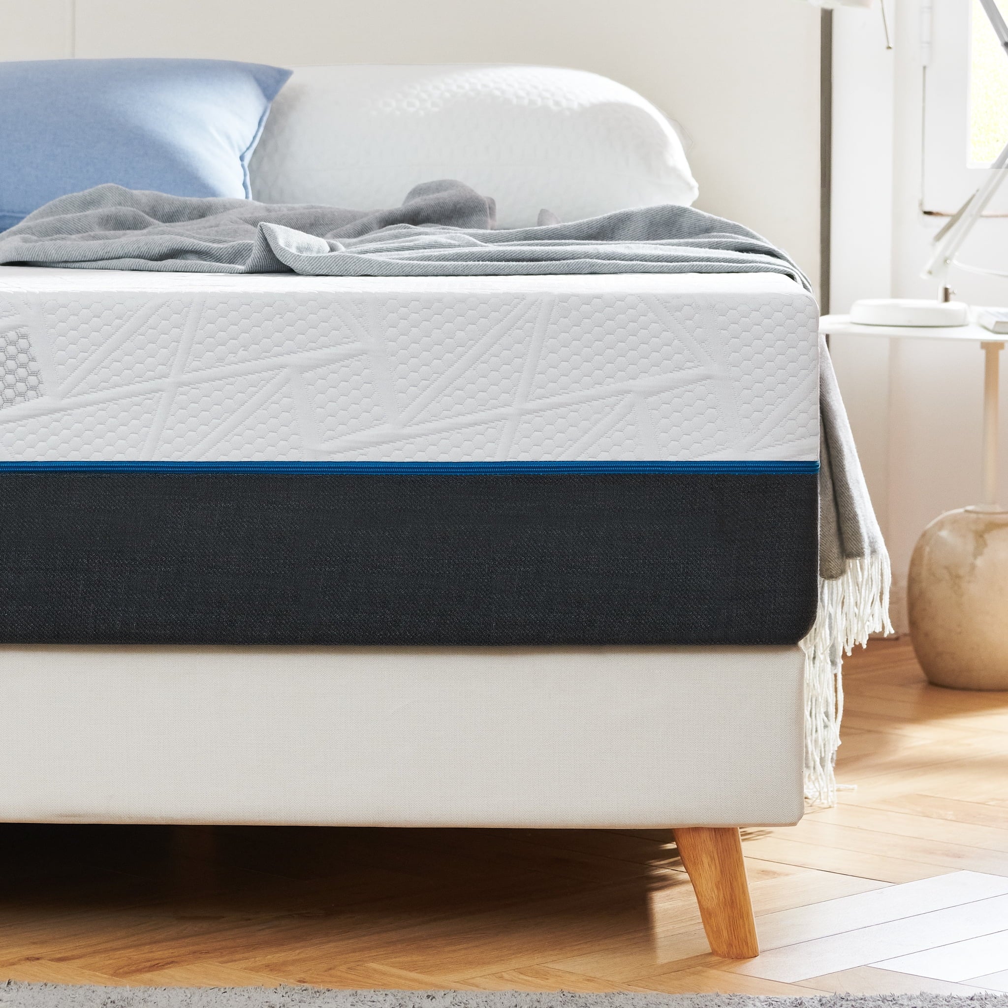 10" Full Size Memory Foam Mattress in a Box L947490